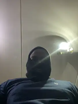 jaytee198610 online show from March 19, 7:51 pm