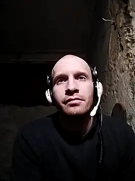 Snapshot of GoodSeksLove chatting on March 15, 6:43 pm GoodSeksLove online show from March 15, 6:43 pm