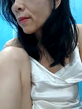Snapshot of Hana_67 chatting on February 24, 11:41 pm Hana 67 online show from February 24, 11:41 pm
