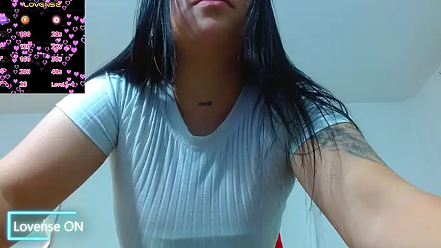 Snapshot of martinna_tay chatting on March 13, 6:16 am martinna tay online show from March 13, 6:16 am