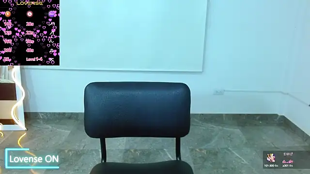 Snapshot of martinna_tay chatting on March 22, 5:28 am martinna tay online show from March 22, 5:28 am