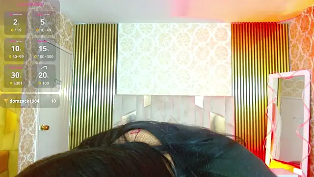 Snapshot of martinna_tay chatting on December 22, 3:36 am martinna tay online show from December 22, 3:36 am