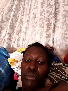 LOVELY-2BERRY online show from December 19, 6:42 am