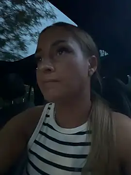LovingBlondie online show from June 1, 5:58 pm