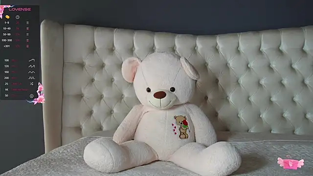 Snapshot of nichole_bree_ chatting on February 27, 7:15 pm nichole bree  online show from February 27, 7:15 pm