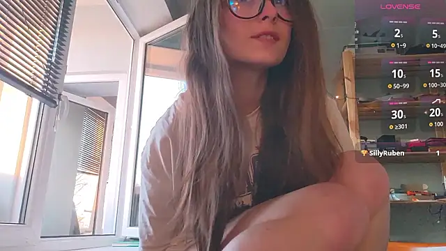 Snapshot of monlight__dana chatting on March 21, 4:21 pm monlight dana online show from March 21, 4:21 pm