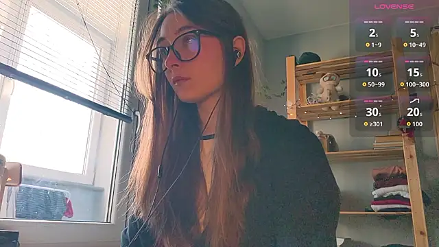 Snapshot of monlight__dana chatting on March 27, 8:20 am monlight dana online show from March 27, 8:20 am