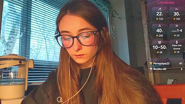 Snapshot of monlight__dana chatting on April 5, 4:59 pm monlight dana online show from April 5, 4:59 pm
