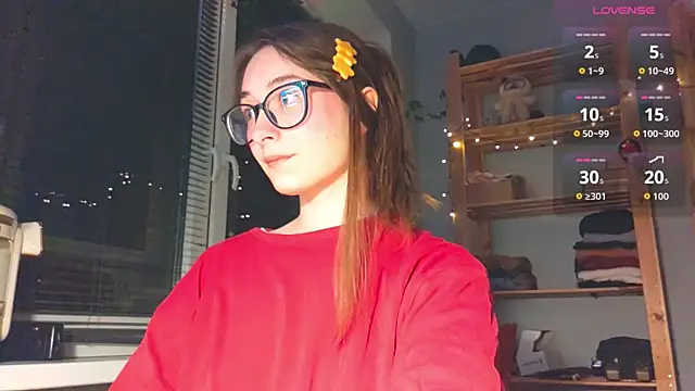 Snapshot of monlight__dana chatting on April 6, 6:31 pm monlight dana online show from April 6, 6:31 pm