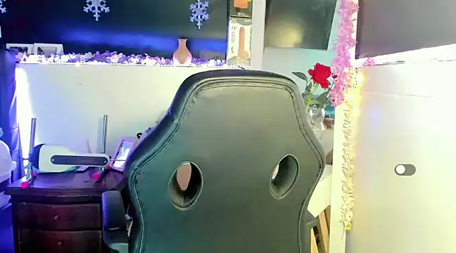 Snapshot of mariana_scott__ chatting on January 14, 10:44 pm mariana scott   online show from January 14, 10:44 pm
