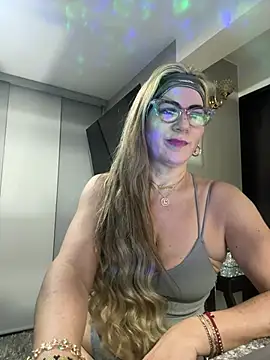 LARIANA RIVERA23 online show from February 6, 3:48 am