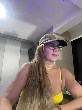 LARIANA RIVERA23 online show from February 14, 7:17 am