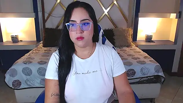 Sofiia davis23 online show from February 13, 1:15 pm