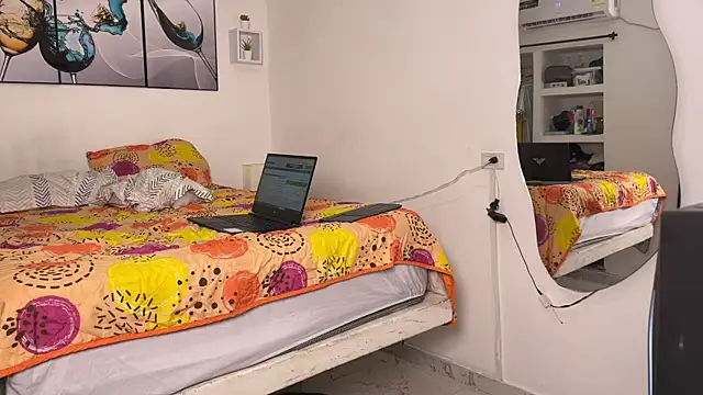 wendy alejo1712 online show from November 21, 9:13 pm