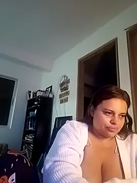 Snapshot of Alex_flair chatting on October 3, 6:10 am Alex flair online show from October 3, 6:10 am