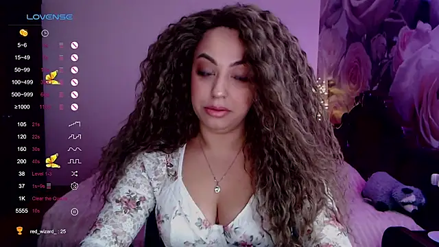 Snapshot of _Just_a_queen_3 chatting on December 3, 6:17 pm Just a queen 3 online show from December 3, 6:17 pm