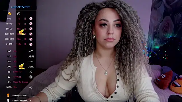 Snapshot of _Just_a_queen_3 chatting on January 2, 11:20 am Just a queen 3 online show from January 2, 11:20 am