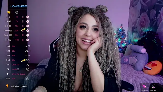 Snapshot of _Just_a_queen_3 chatting on January 15, 9:09 pm Just a queen 3 online show from January 15, 9:09 pm