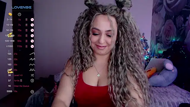 Snapshot of _Just_a_queen_3 chatting on January 23, 5:52 pm Just a queen 3 online show from January 23, 5:52 pm