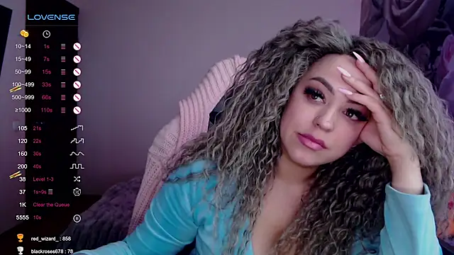 Snapshot of _Just_a_queen_3 chatting on March 4, 8:05 pm Just a queen 3 online show from March 4, 8:05 pm