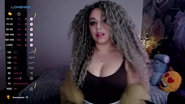 Snapshot of _Just_a_queen_3 chatting on March 10, 7:18 pm Just a queen 3 online show from March 10, 7:18 pm