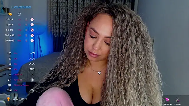  Just a queen 3 online show from January 12, 7:57 am