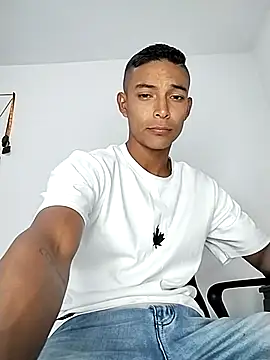 Demiansteven2 online show from September 15, 7:25 pm