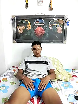 Demiansteven2 online show from May 9, 5:29 pm