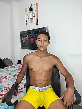 Demiansteven2 online show from May 21, 8:49 pm