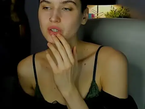 sarah perfect online show from November 9, 10:46 am