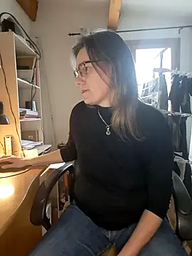 SpiceLea online show from December 10, 2:39 pm