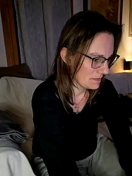 SpiceLea online show from January 21, 9:15 pm