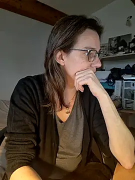 SpiceLea online show from February 21, 12:28 pm