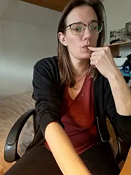 SpiceLea online show from February 23, 1:21 pm