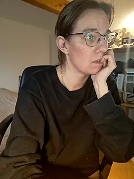 SpiceLea online show from March 7, 12:34 pm