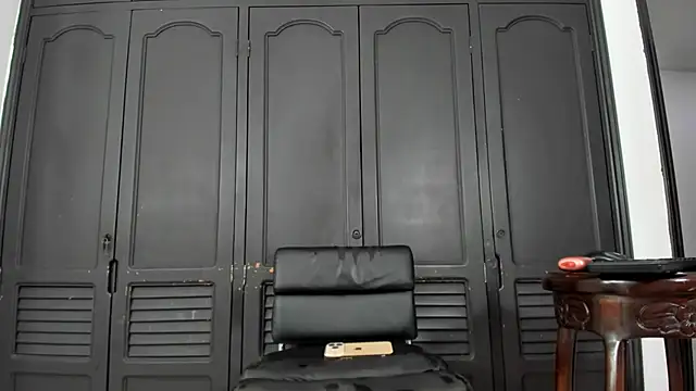 Snapshot of Sweet_Ashley_v chatting on December 24, 6:06 pm Sweet Ashley v online show from December 24, 6:06 pm