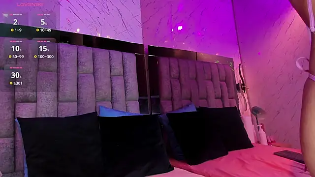 Snapshot of AshleyCampbell_ chatting on January 23, 5:13 am AshleyCampbell online show from January 23, 5:13 am