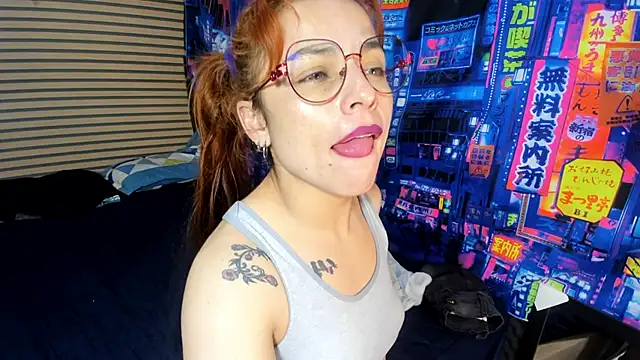 Snapshot of rosse_2504 chatting on February 21, 7:54 pm rosse 2504 online show from February 21, 7:54 pm