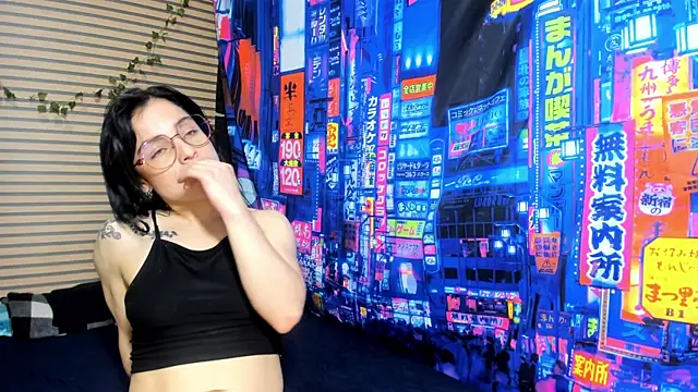 Snapshot of rosse_2504 chatting on March 6, 7:43 pm rosse 2504 online show from March 6, 7:43 pm