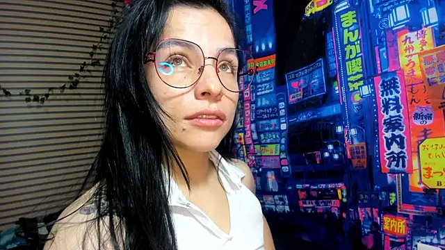 Snapshot of rosse_2504 chatting on March 9, 2:10 pm rosse 2504 online show from March 9, 2:10 pm