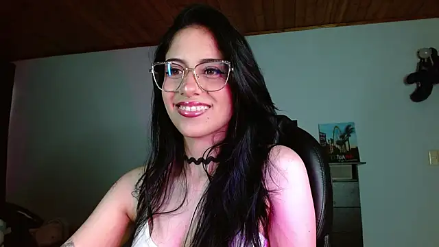 Snapshot of Ary_Pieerce chatting on November 26, 10:55 pm Ary Pieerce online show from November 26, 10:55 pm