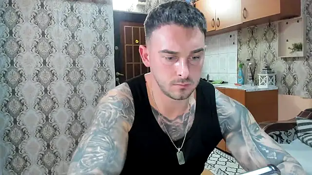 Jonmusclemaster online show from November 25, 9:15 pm