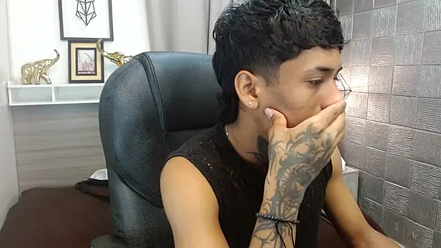 Snapshot of Alan_Cute18 chatting on February 26, 12:59 pm Alan Cute18 online show from February 26, 12:59 pm