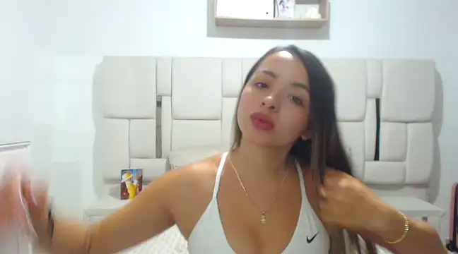 Ammyvelez online show from February 19, 10:09 pm