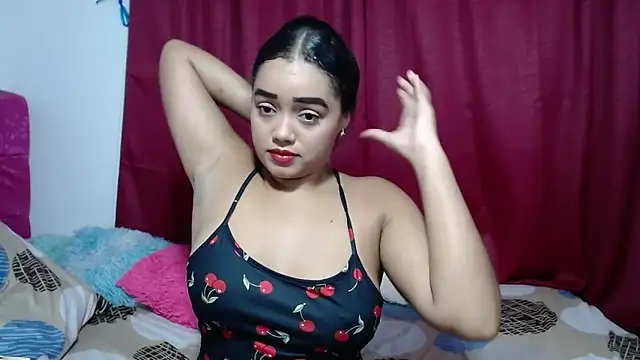 Snapshot of kiara_milf_ chatting on April 14, 1:00 am kiara milf online show from April 14, 1:00 am