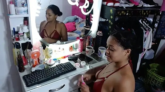 Snapshot of kiara_milf_ chatting on June 15, 7:49 pm kiara milf online show from June 15, 7:49 pm