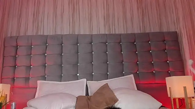 Poacahontasfg online show from November 24, 3:50 am