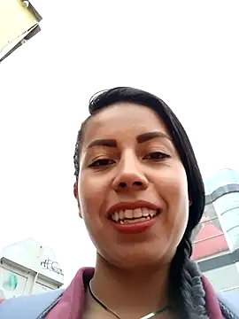 Snapshot of _andrea30 chatting on February 17, 12:48 pm  andrea30 online show from February 17, 12:48 pm
