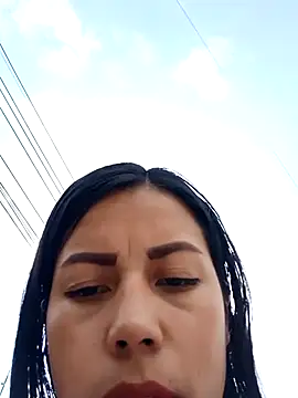 Snapshot of _andrea30 chatting on February 23, 8:11 pm  andrea30 online show from February 23, 8:11 pm