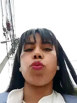 Snapshot of _andrea30 chatting on March 17, 12:25 pm  andrea30 online show from March 17, 12:25 pm